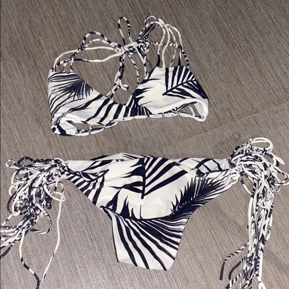 Mikoh Palm Bikini